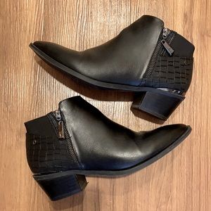 Simply Vera Women’s ankle boots
